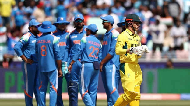 Shami sets up Connolly as India's first wicket | IND v AUS SF | Champions Trophy 2025