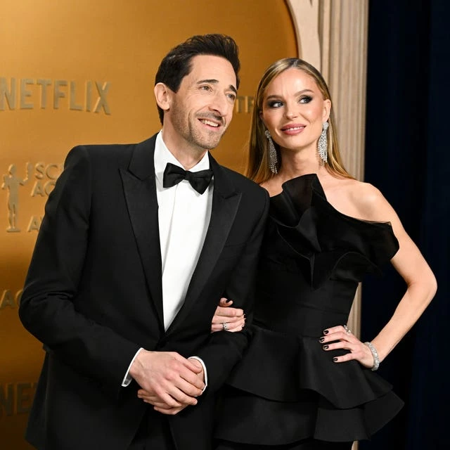 adrien brody and georgina chapman at the sag awards