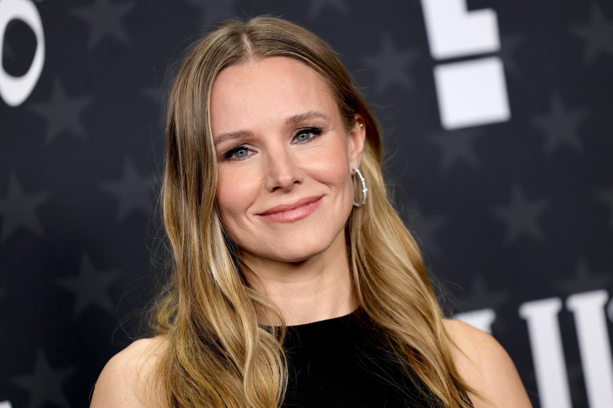 SANTA MONICA, CALIFORNIA - FEBRUARY 07: Kristen Bell attends the 30th Annual Critics Choice Awards at Barker Hangar on February 07, 2025 in Santa Monica, California.  (Photo by Maya Dehlin Spach/FilmMagic)