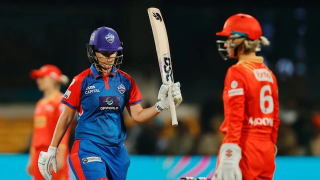 Jess Jonassen scored an unbeaten 61 to carry Delhi Capitals to victory. (Image: Sportzpics)