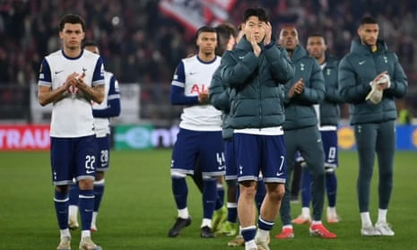 Son Heung-min and his Tottenham teammates thank the fans for their support after a defeat against AZ that could easily have been heavier.