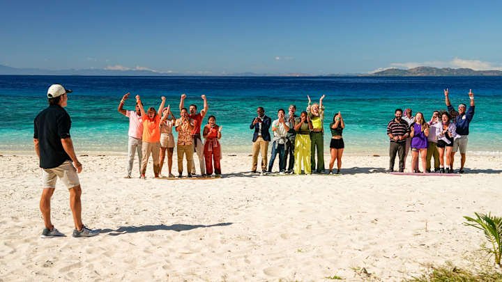 “The Get to Know You Game” – Eighteen new castaways will be abandoned on the breathtaking islands of Fiji, where they must battle it out for the $1 million prize.