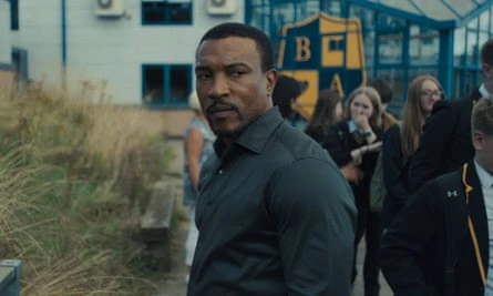 Ashley Walters as DI Bascombe in Adolescence.